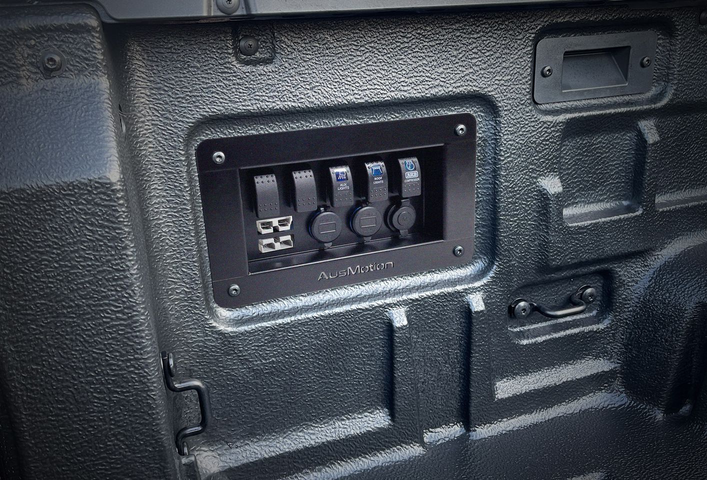 AusMotion Tub Accessory Switch Panel Suit Next Gen Ranger